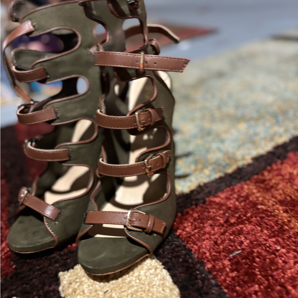 Stylish Brown Strappy Women's Sandals